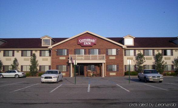 Super 8 By Wyndham Madison In Hotel Luaran gambar